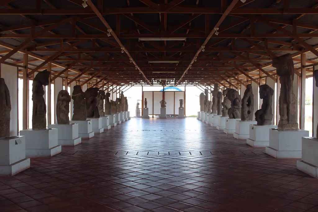 Managua Private Tour - San Francisco Museum Statue room