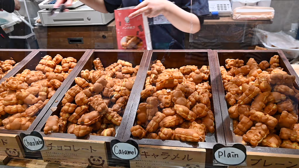 Kanagawa Private Tour - Panda-yaki