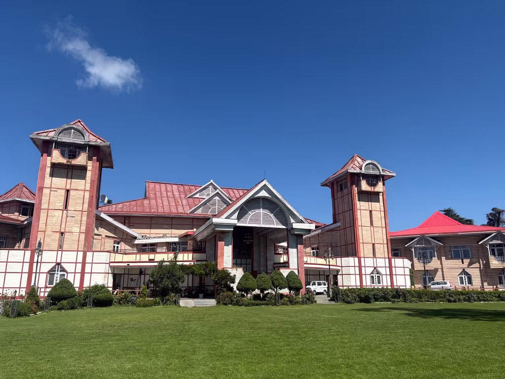 Shimla Private Tour - Hotel Peterhoff, Shimla.
