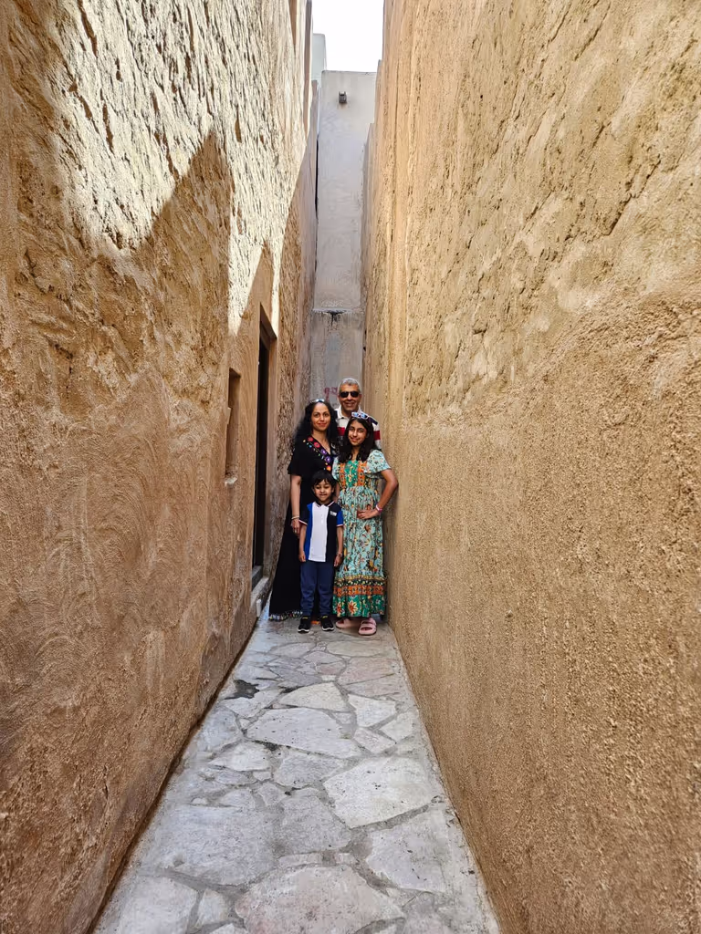 Dubai Private Tour - Alleys at Al Fahidi historical district!
