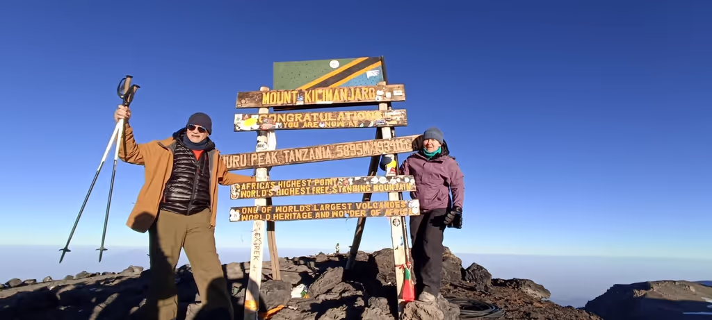 Kilimanjaro Private Tour - Summit pause