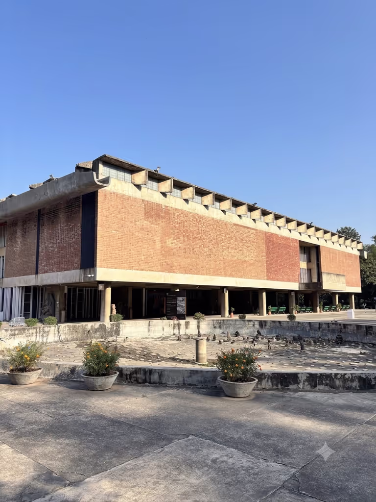 Chandigarh Private Tour - Art Gallery