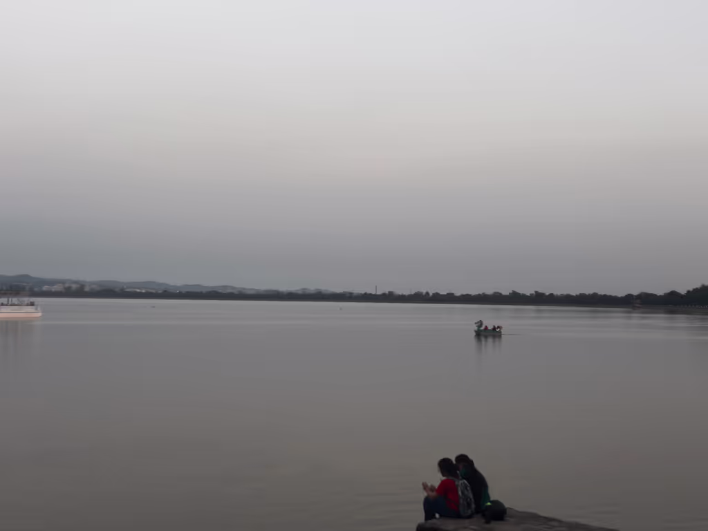 Chandigarh Private Tour - Sukhna lake