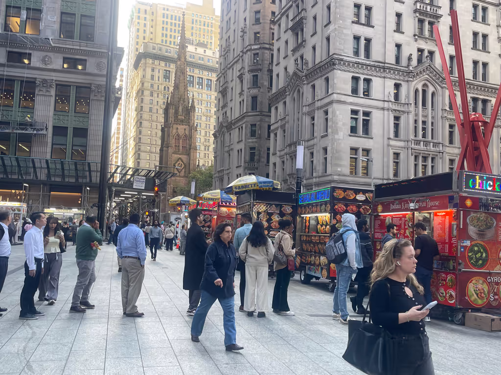 New York Private Tour - Wall Street and the Trinity Church