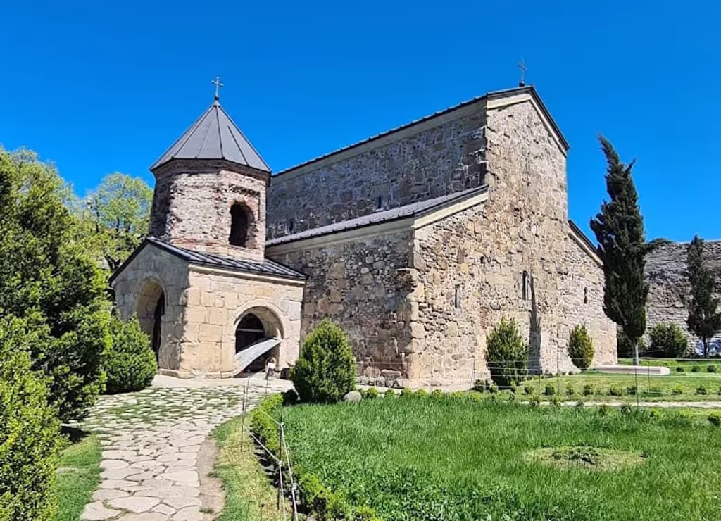 Tbilisi Private Tour - Journey into the forested mountains above Mtskheta