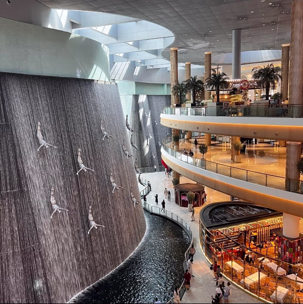 Dubai Private Tour - Waterfall - DubaiMall