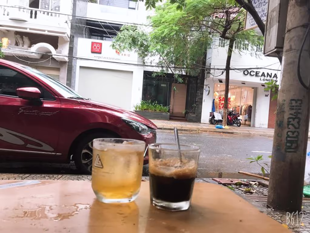 Hanoi Private Tour - Vietnamese black coffee