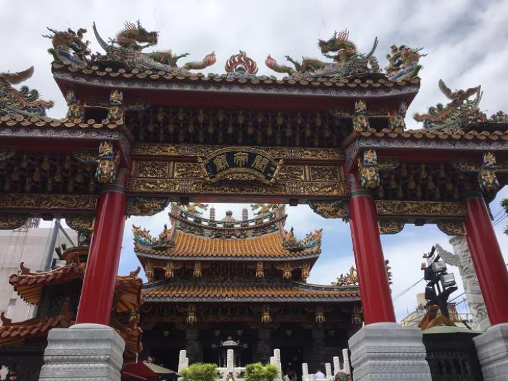 Tokyo Private Tour - Japan's first China Town
