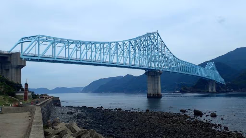 Nagasaki Private Tour - ★IKITSUKI OHHASHI
・The bridge connect HIRADO island with IKITSUKI island
no side walk, 960m long, 31m high above sea level