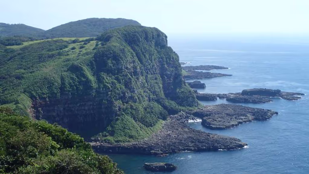 Nagasaki Private Tour - ★View from OHBAE Light house
・IKITSUKI island
Light house is on the Northern cape of IKITSUKI island