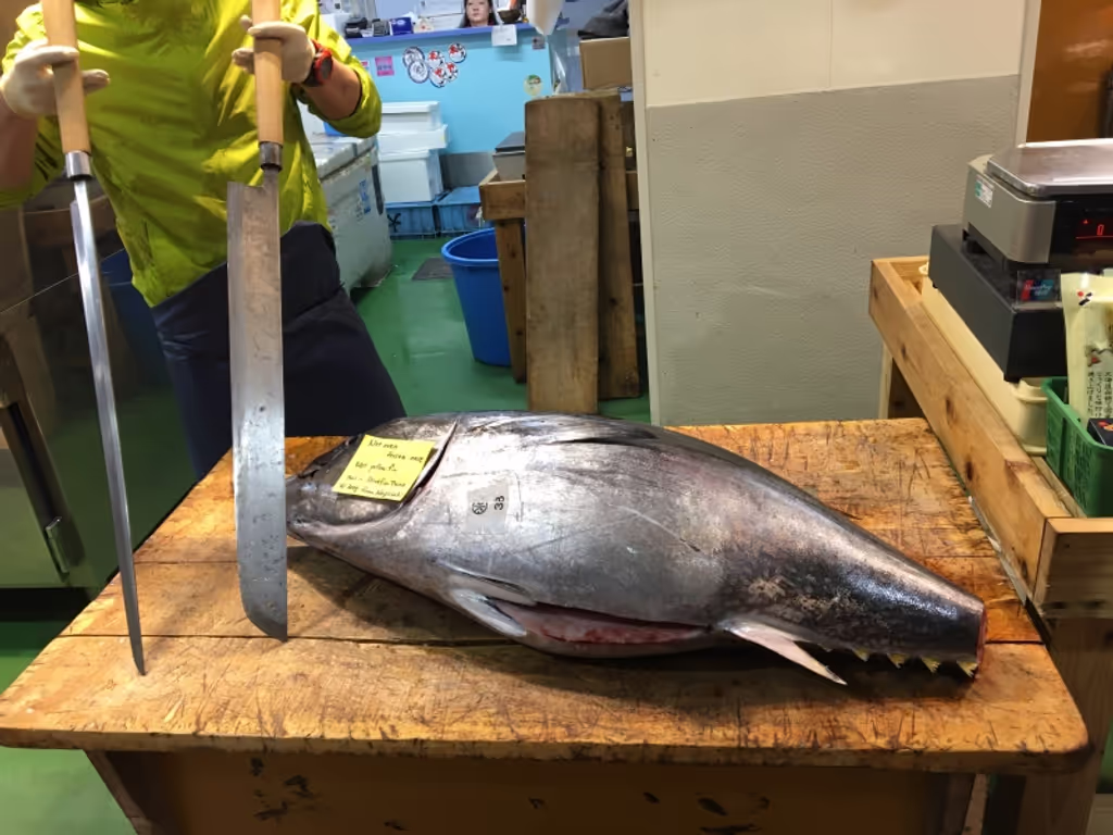 Tokyo Private Tour - The outer market of Tsukiji still remains and attracts us by a wide variety of sea food.