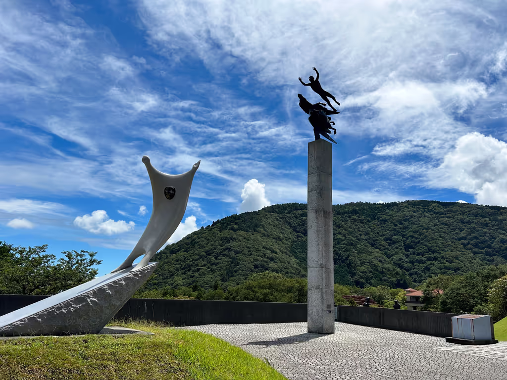 Hakone Private Tour - (Option A) Hakone Open-air Museum : Incredibly uni