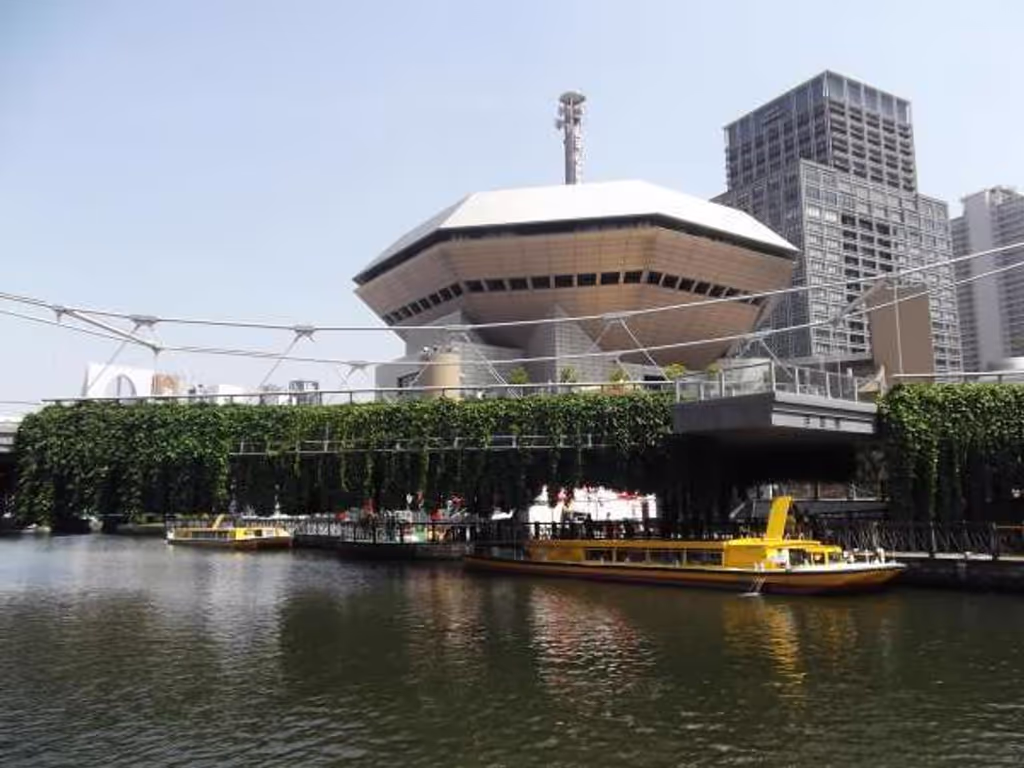 Osaka Private Tour - "Minatomachi" River Palace.