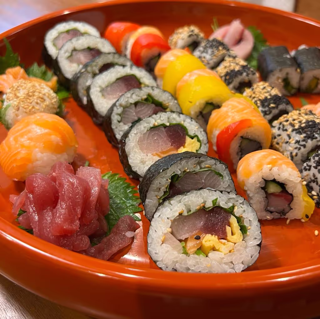 Kyoto Private Tour - rooled sushi by my guests!