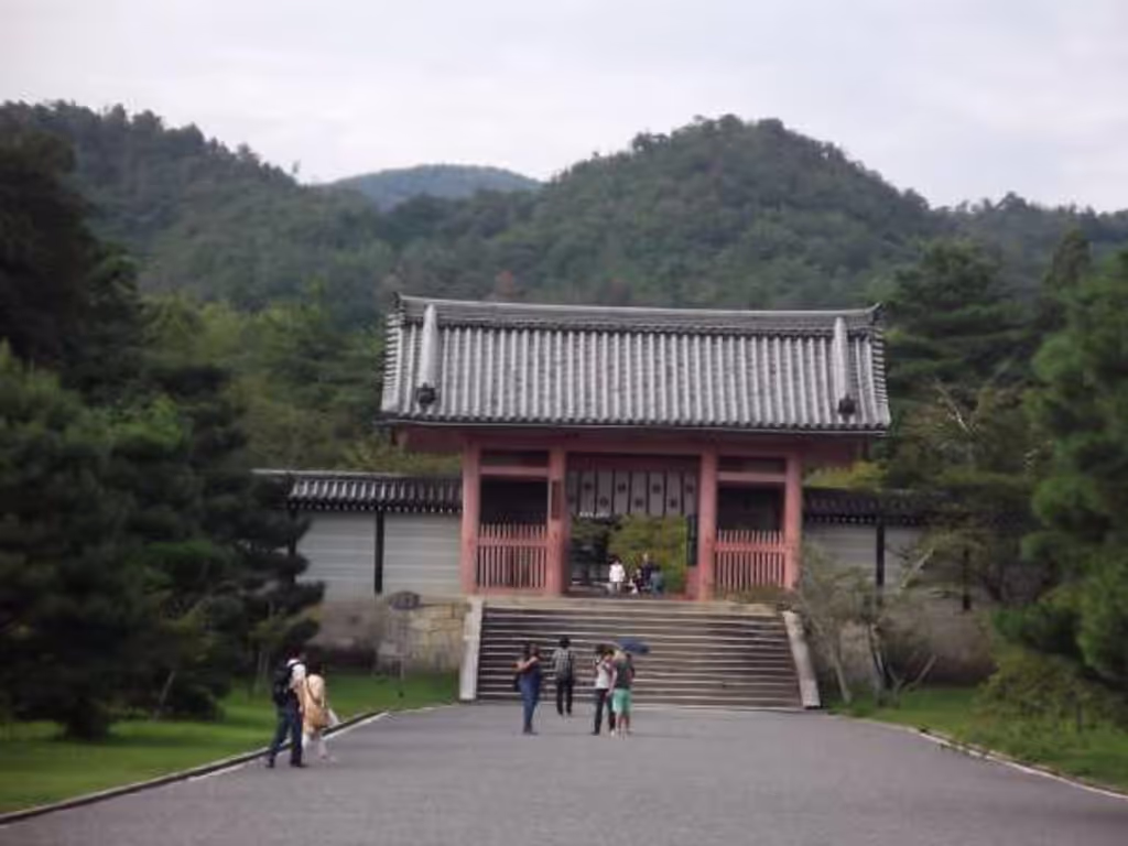 Kyoto Private Tour - "Naka-mon" gate, entrance to "Kondo" main hall.