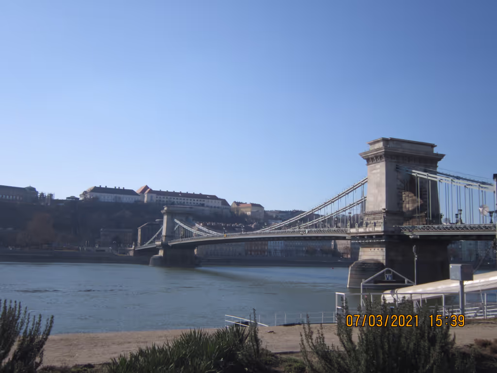 Budapest Private Tour - Chain Bridge