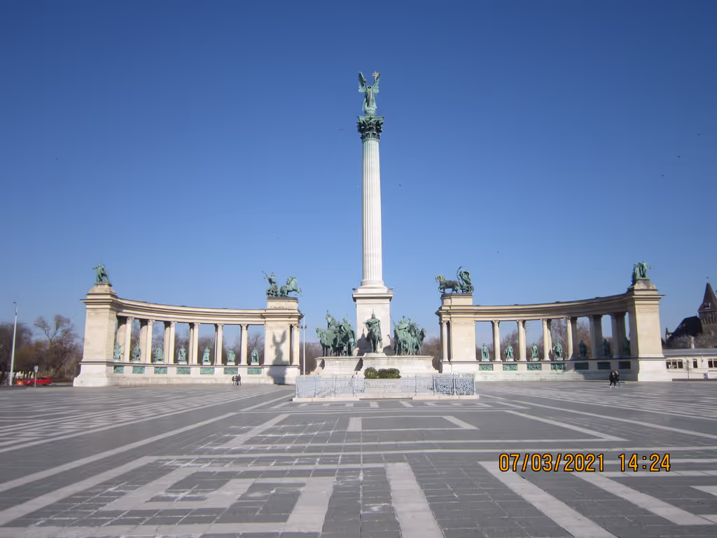 Budapest Private Tour - Hero's Square