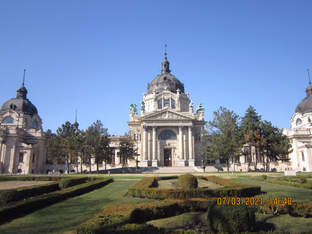 Budapest Private Tour - Building of Széchenyi Spa in City Park