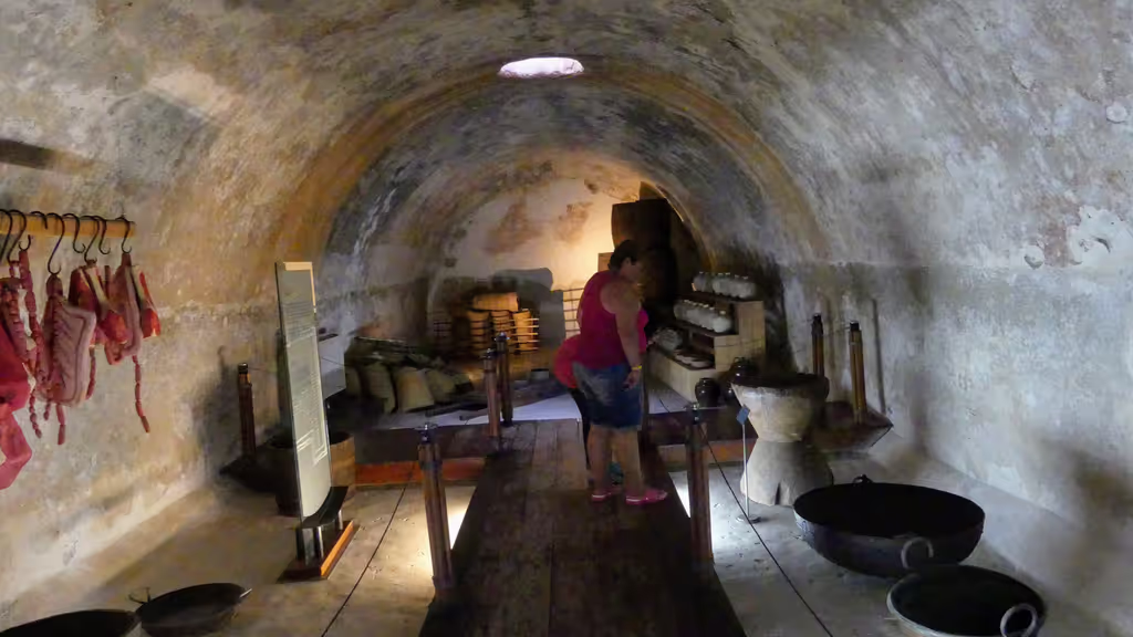 Acapulco City Private Tour - Museum The fortress of San Diego