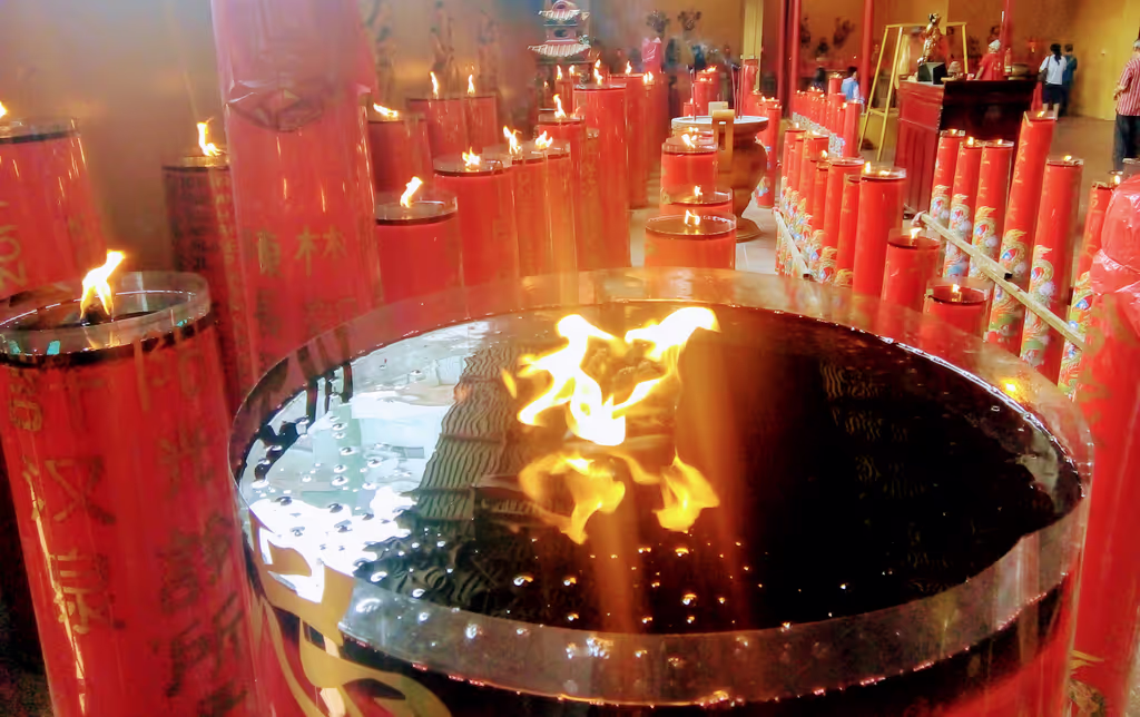 Jakarta Private Tour - Big candle at China Temple, the eldest temple, Jakarta.
