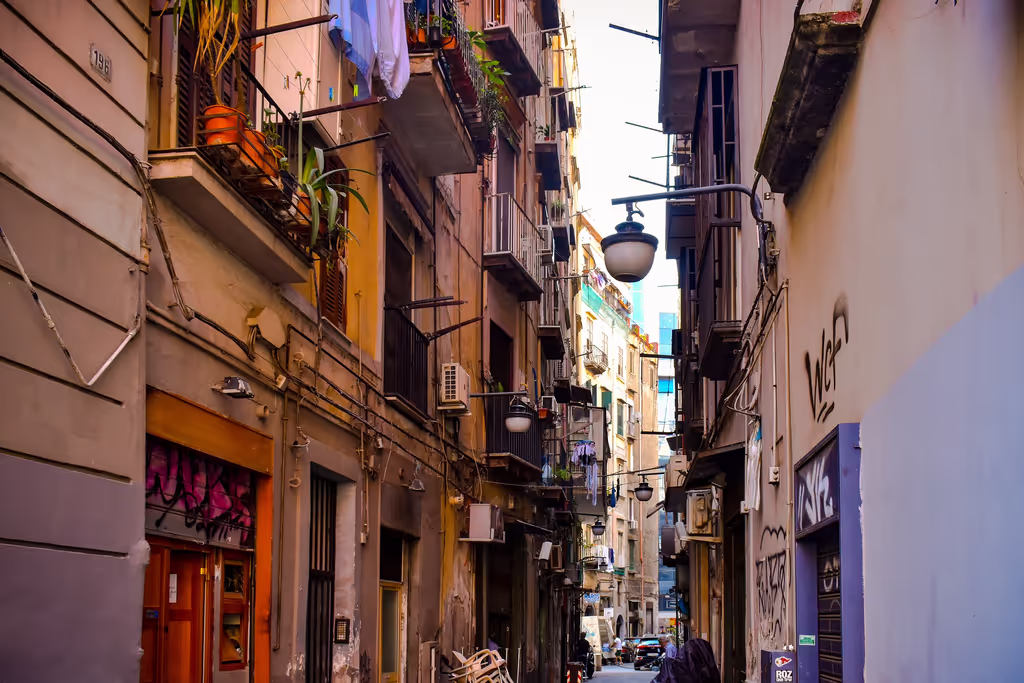 Naples Private Tour - Explore the cities old alleyways