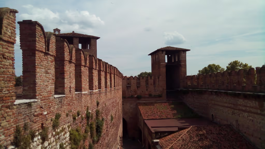 Verona Private Tour - Castelvecchio