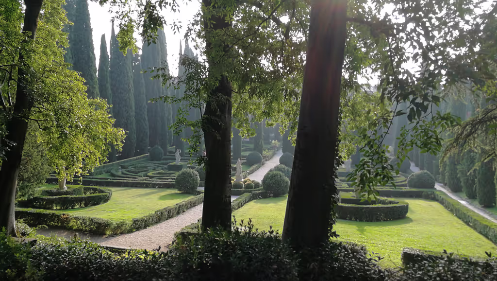 Verona Private Tour - Giusti Garden