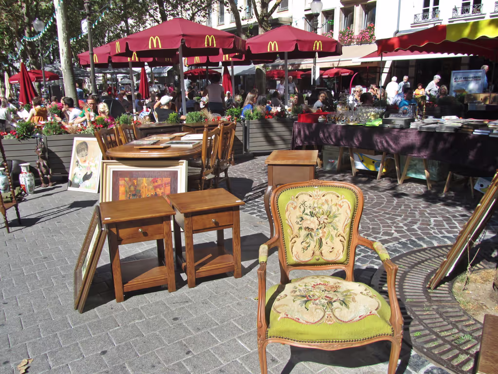 Trier Private Tour - Flea market