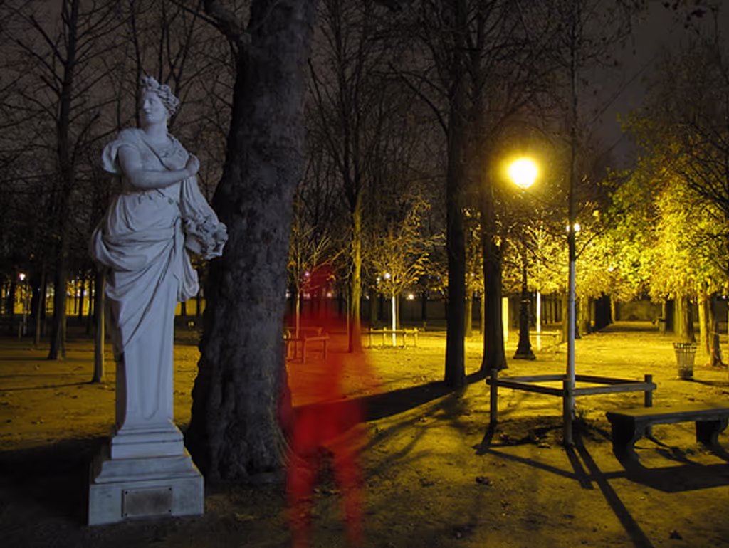 Paris Private Tour - The Tuileries' ghost