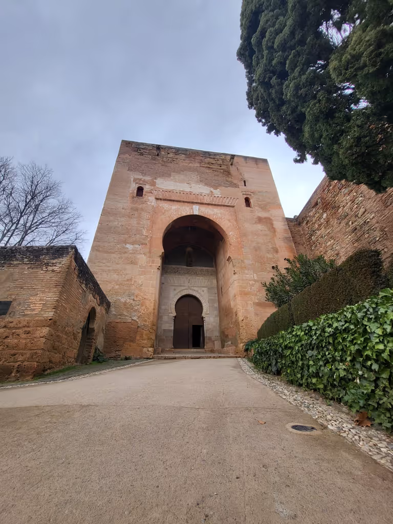 Granada Private Tour - Main XIVc. entry of Alhambra: Gate of the Justice