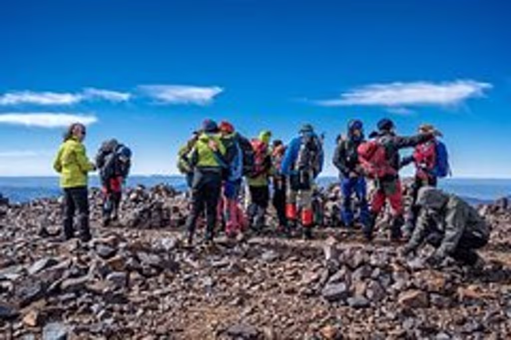 Marrakech Private Tour - Guests up on the Summit