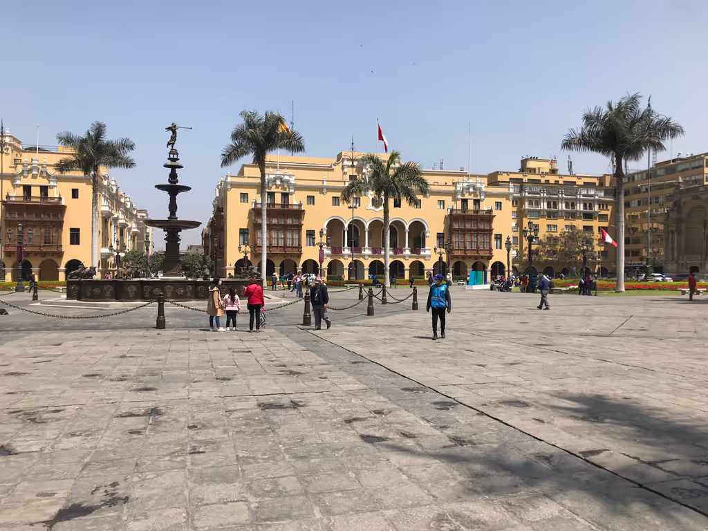 Lima Private Tour - CITY HALL OF LIMA