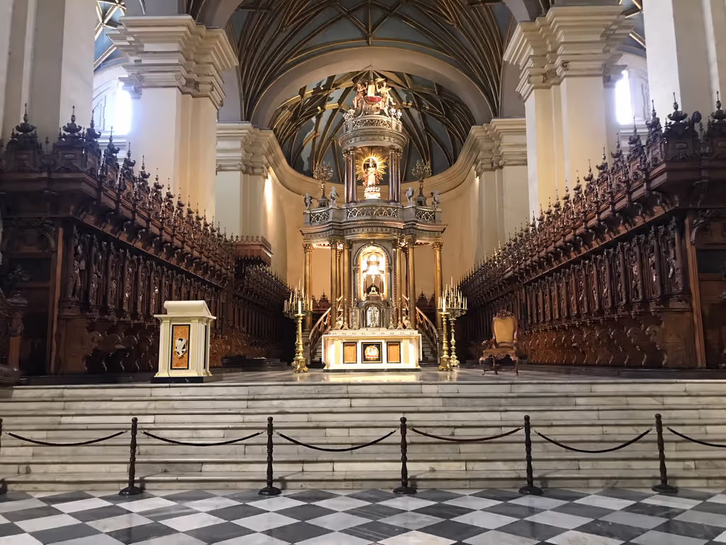 Lima Private Tour - CHOIR STALLS IN  CATHEDRAL OF LIMA