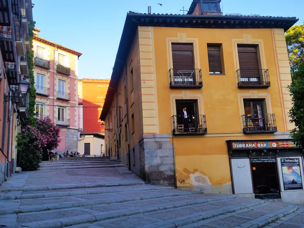 Madrid Private Tour - Narrow Madrid Streets