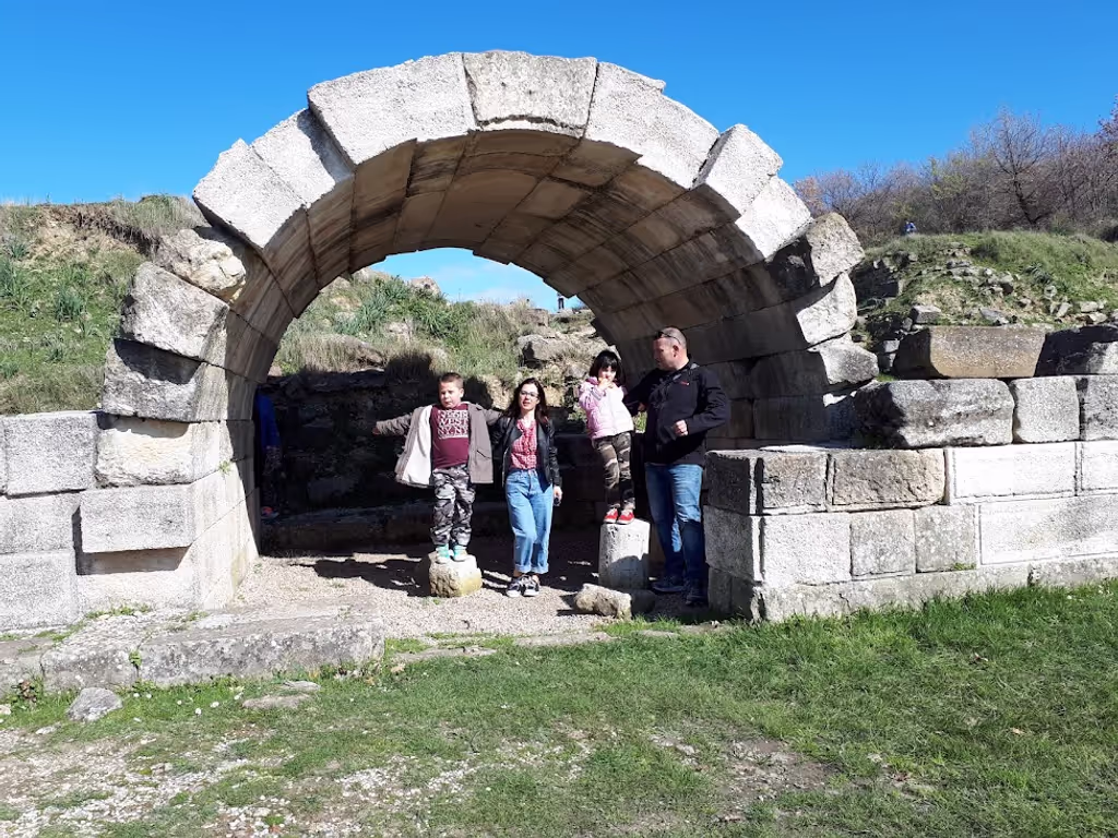 Tirana Private Tour - Guiding my family in Apollonia