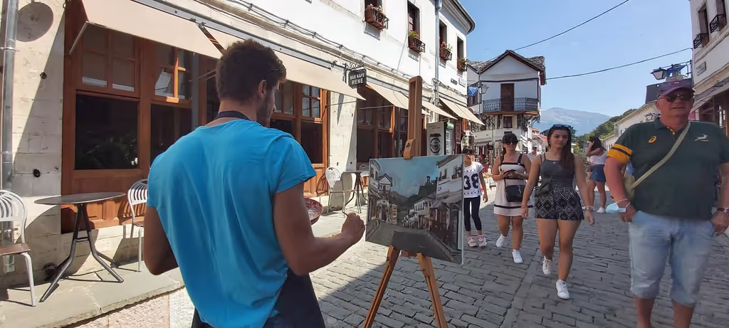 Tirana Private Tour - Painter at the old town