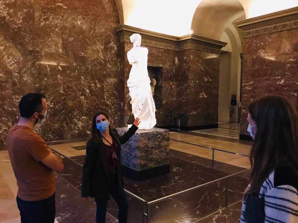 Paris Private Tour - Louvre Museum with dear visitors from France. ©Fernanda C.