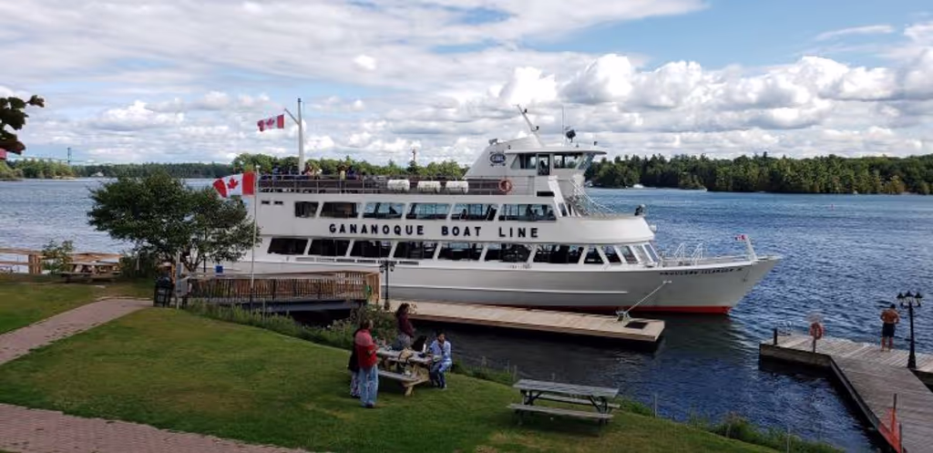 Toronto Private Tour - Ivy Lea is another port in the region for boat tours