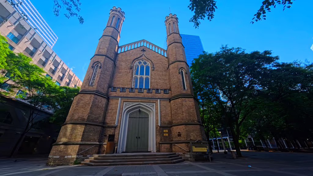 Toronto Private Tour - Church of the Holy Trinity