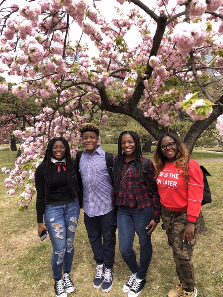 Tokyo Private Tour - Lovely family from Las Vegas at Hamarikyu Gardens in sakura season