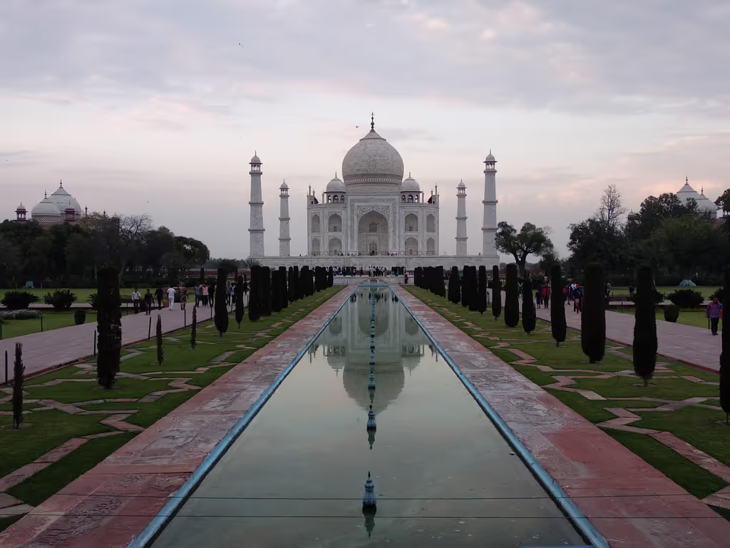 Agra Private Tour - Beautiful reflection of Taj Mahal in the water.