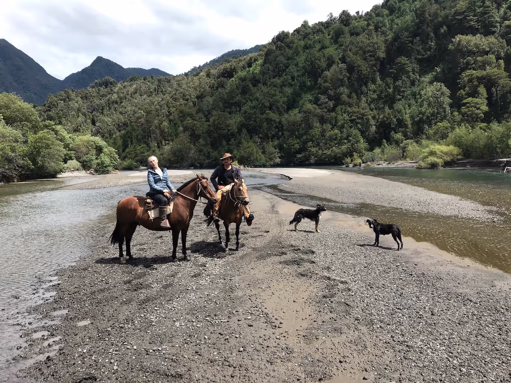 Puerto Varas Private Tour - Horse riding in Patagonia, Patagonia Trails.