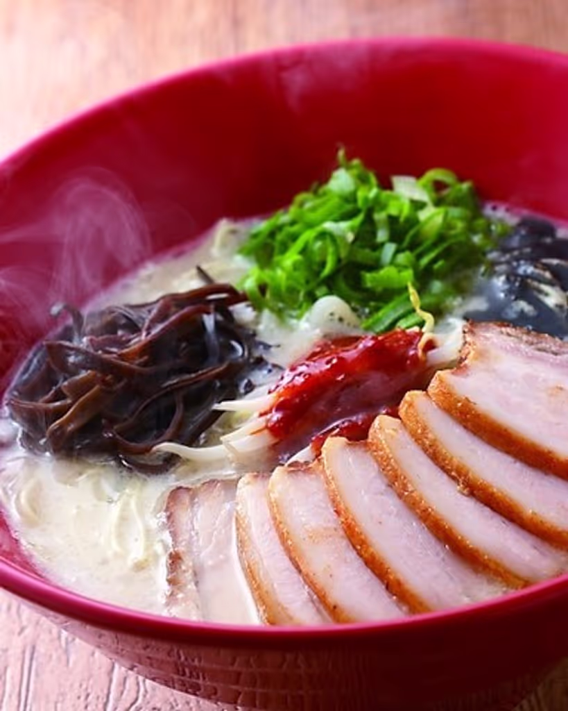 Kyoto Private Tour - Most popular Ramen in the world, with pork-born soup.　　
It will cost about  Jyen1000.  You can taste Gyoza, too.