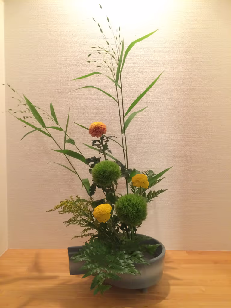 Aichi Private Tour - Example of ikebana
Creating traditional Japanese flower arrangement would be a nice memory during your trip.