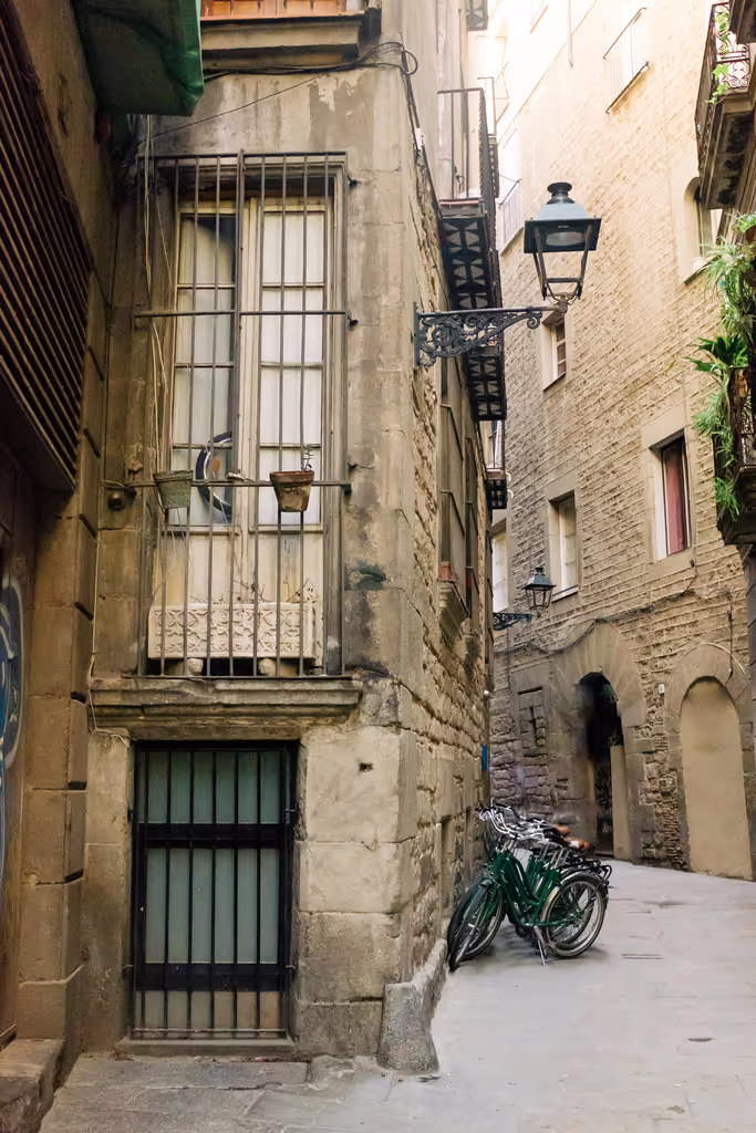 Barcelona Private Tour - Museum Sinagoge in the Call (Jewish Quarters)