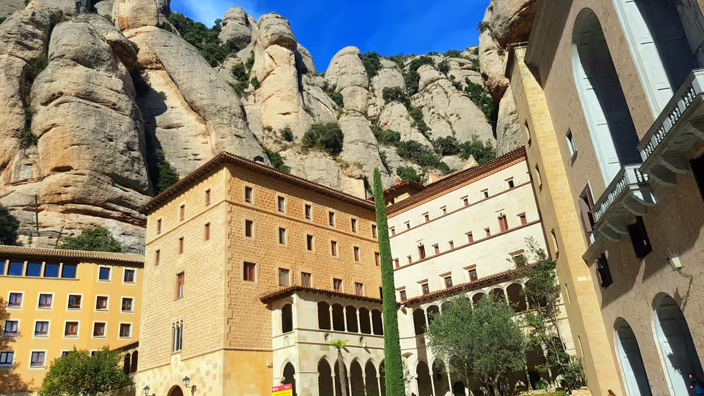 Barcelona Private Tour - The Gothic Cloister