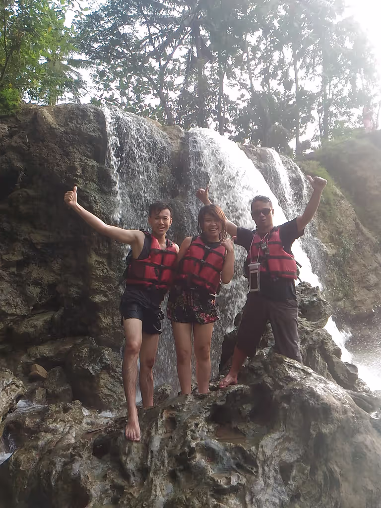 Yogyakarta Private Tour - oyyo river tubing
