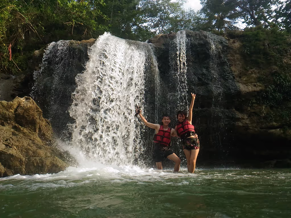 Yogyakarta Private Tour - oyyo river tubing