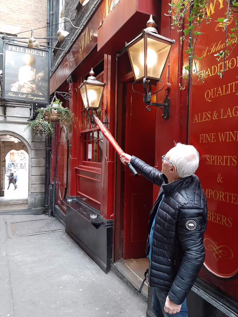 London Private Tour - Nell Gwynne