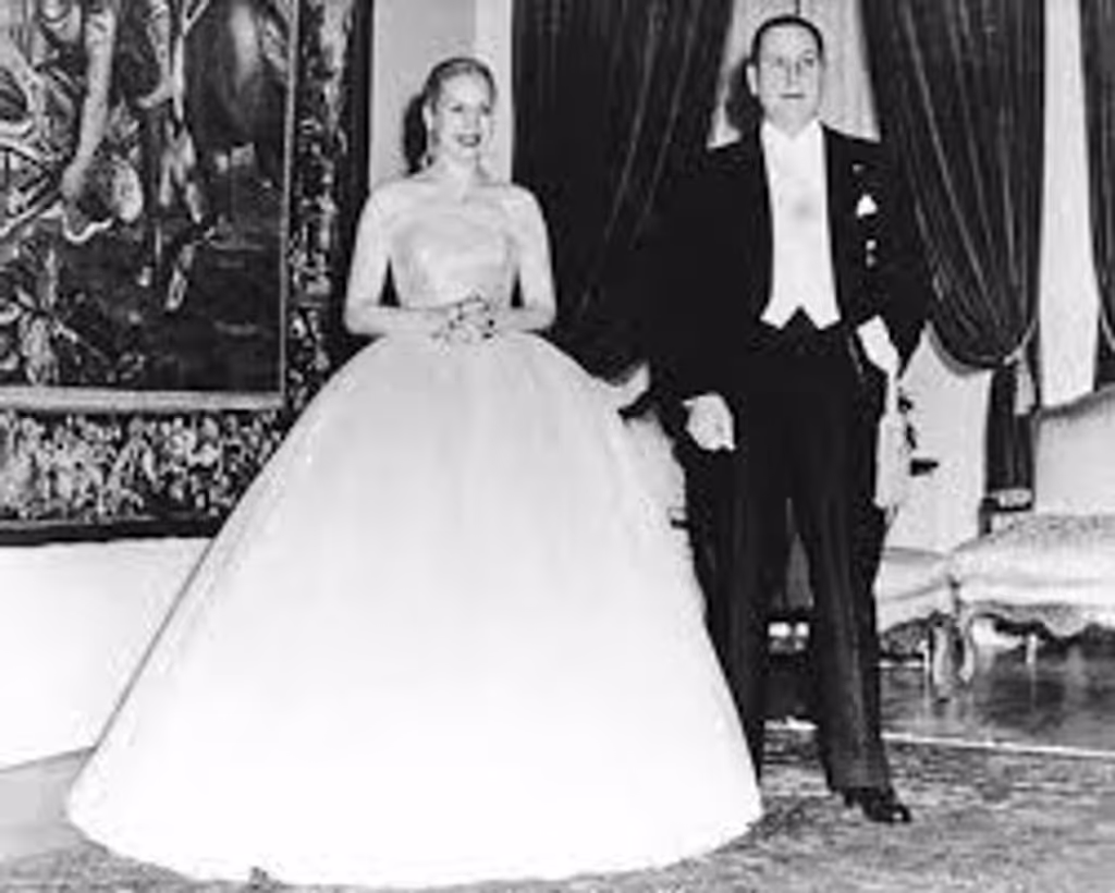 Buenos Aires Private Tour - Evita wedding